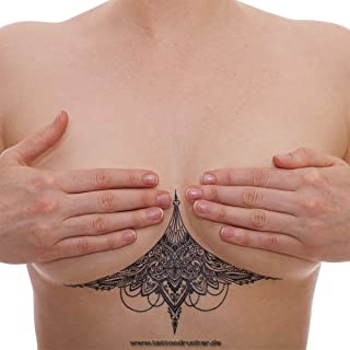 Tattoo Mann Brust